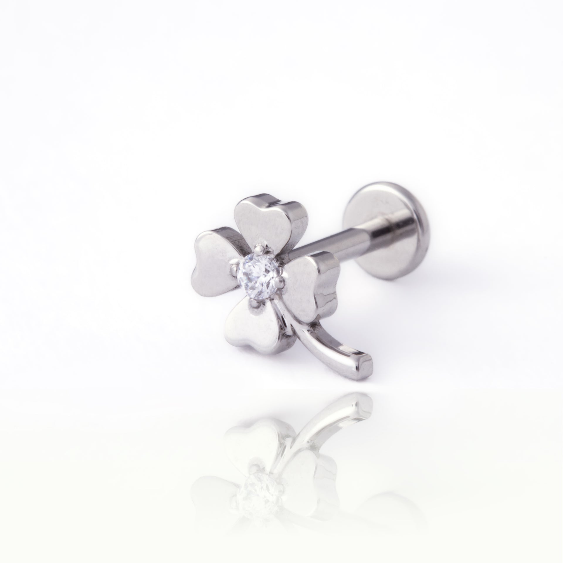 LABRET AÇO R/I TREVO QUATRO FOLHAS C/ ZIRCÔNIA